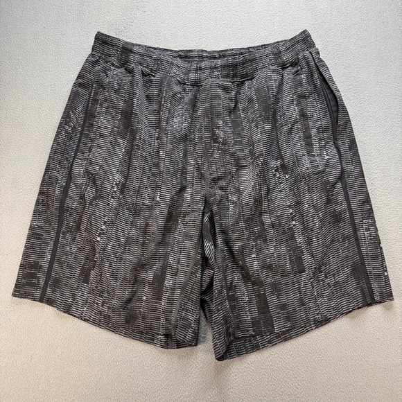 Lululemon Other - Lululemon Athletic Shorts Pace Breaker Regular XL Black Grey Glitch Print Lined
